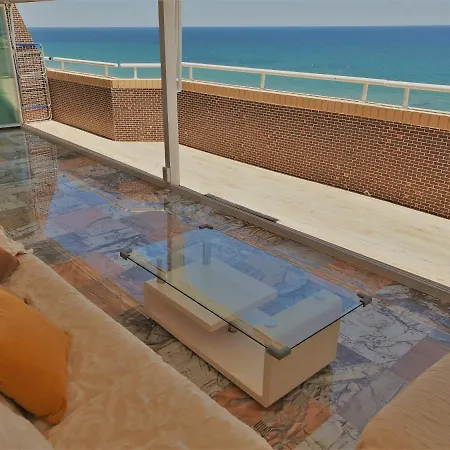 Atico Frente Al Mar. Apartment *