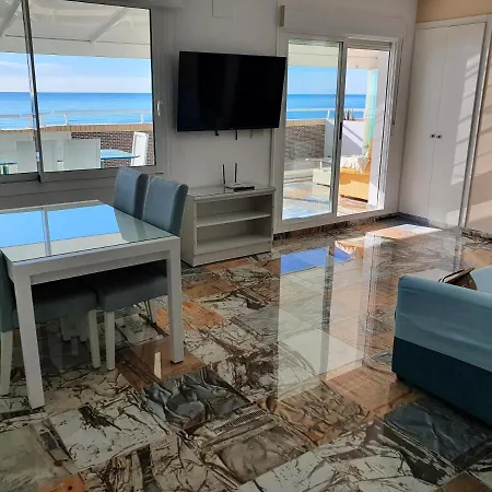 Apartment Atico Frente Al Mar. *